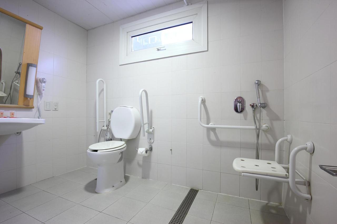 Отель Ibis Buenos Aires Obelisco Экстерьер фото