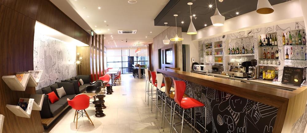 Отель Ibis Buenos Aires Obelisco Экстерьер фото