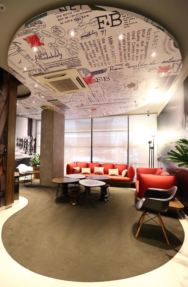 Отель Ibis Buenos Aires Obelisco Экстерьер фото