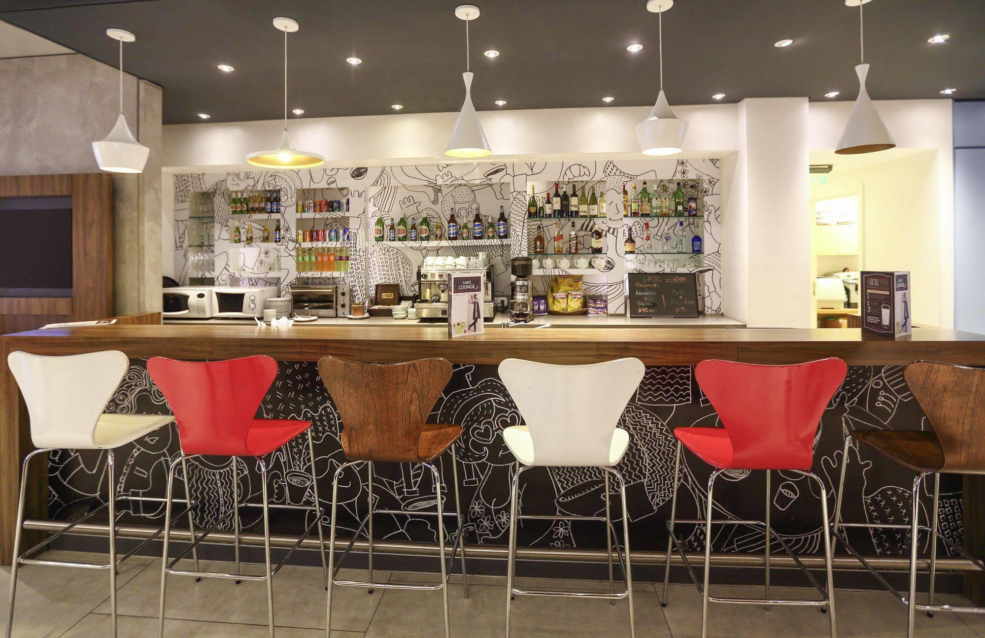 Отель Ibis Buenos Aires Obelisco Экстерьер фото